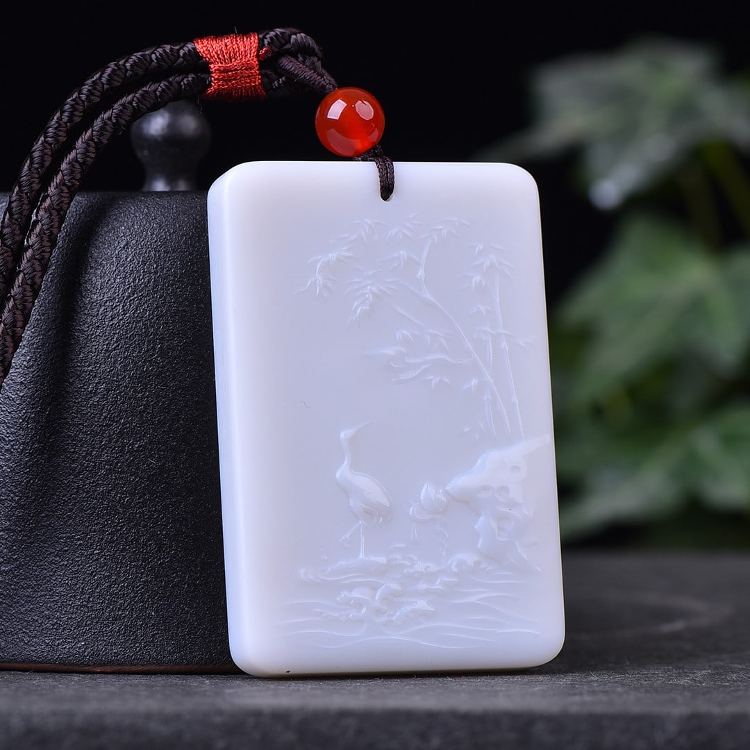 An Exquisite White Jade Pendant: An Exquisite White Jade Pendant,Size:1.6inx2.4in 白玉挂件