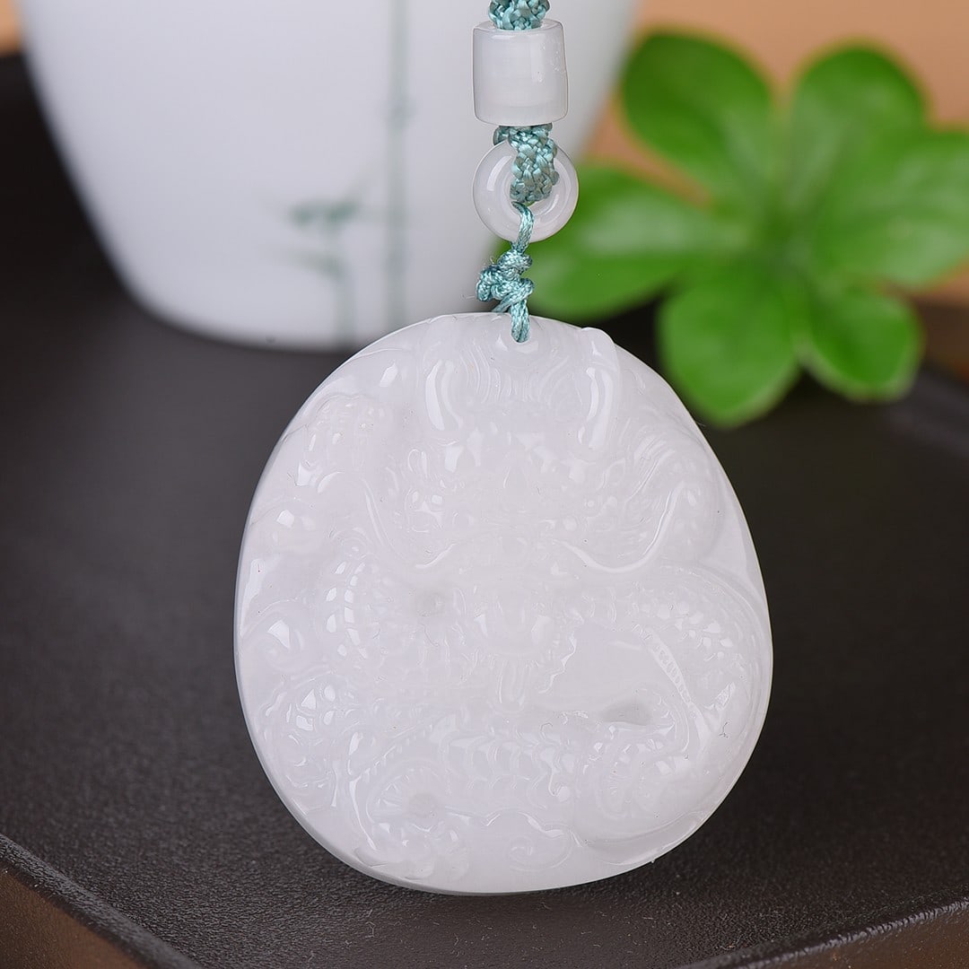 An Exquisite Jadeite Dragon Pattern Pendant - 2