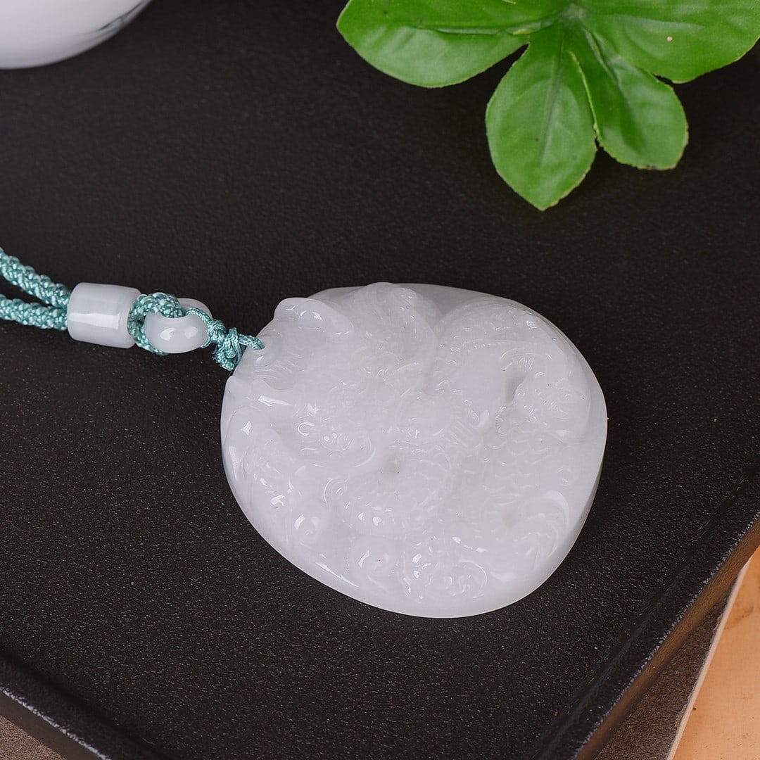 An Exquisite Jadeite Dragon Pattern Pendant - 4