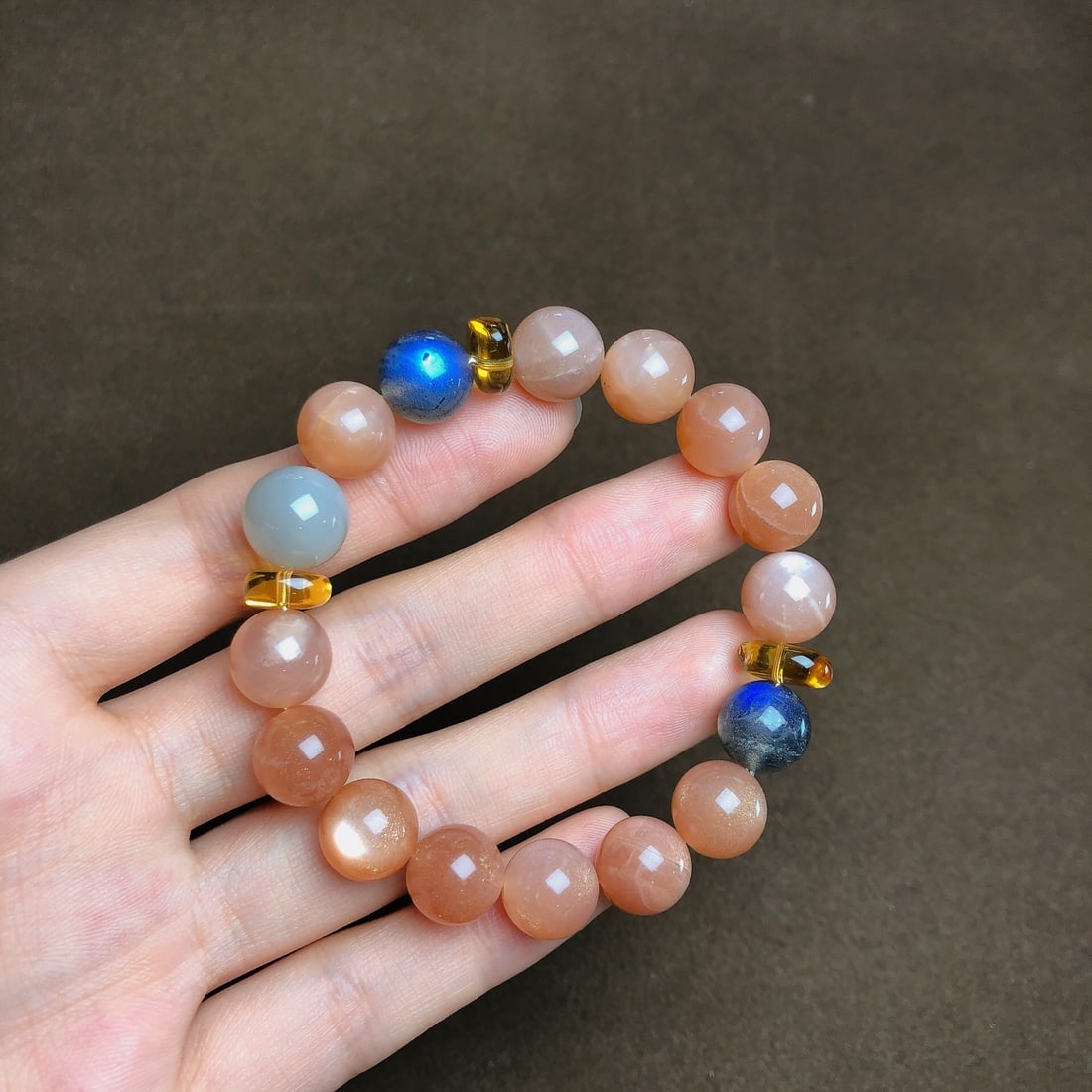 An Exquisite Crystal Bracelets: An Exquisite Crystal Bracelets,Size:0.4in,Weight:29.2g 水晶手串