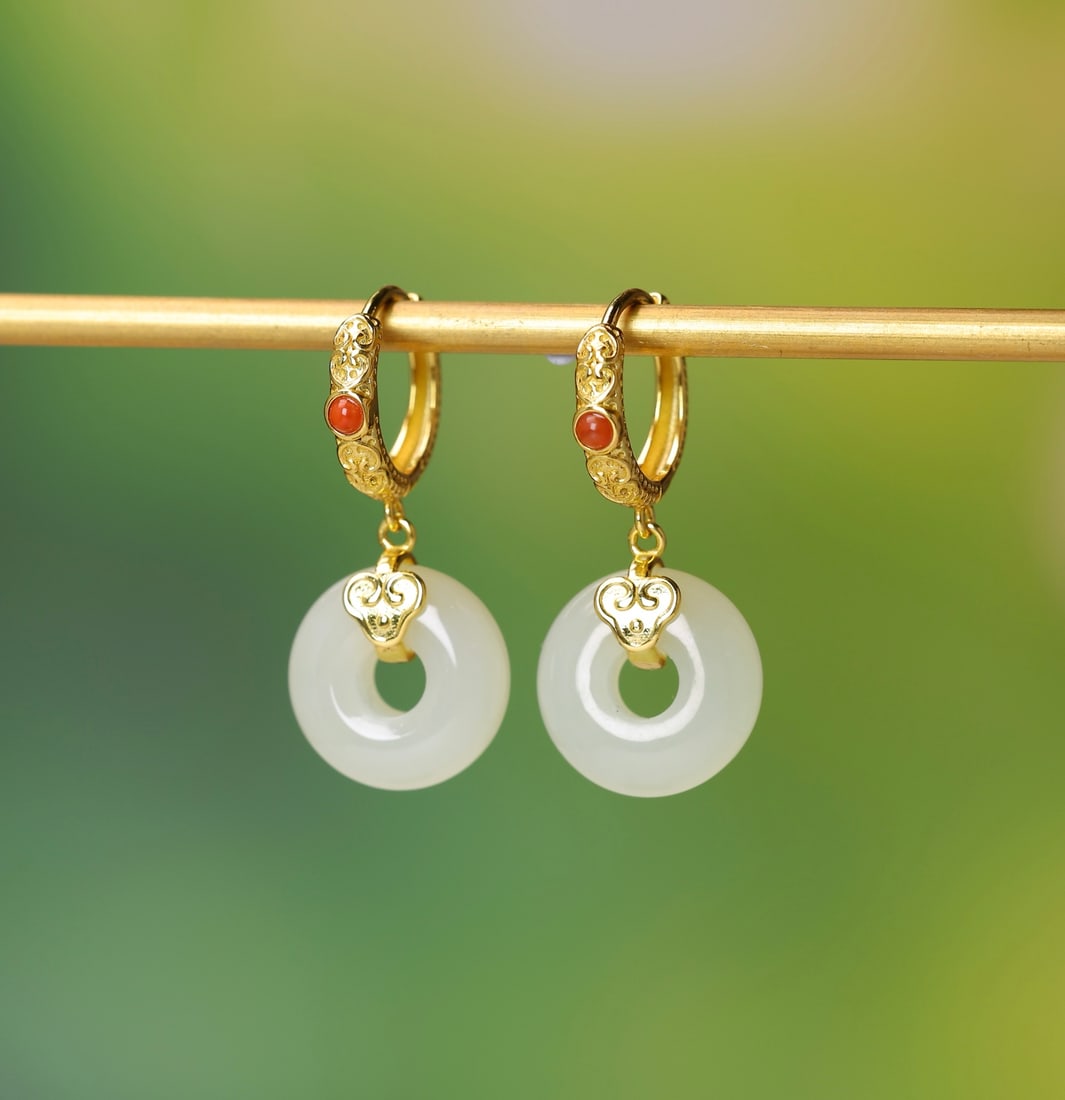 A Pair of Exquisite Sterling Silver-Gold Plated Inlaid White Jade Earrings: A Pair of Exquisite Sterling Silver-Gold Plated Inlaid White Jade Earrings,Size:0.5inx0.5in 一对纯银镀金镶白玉耳环