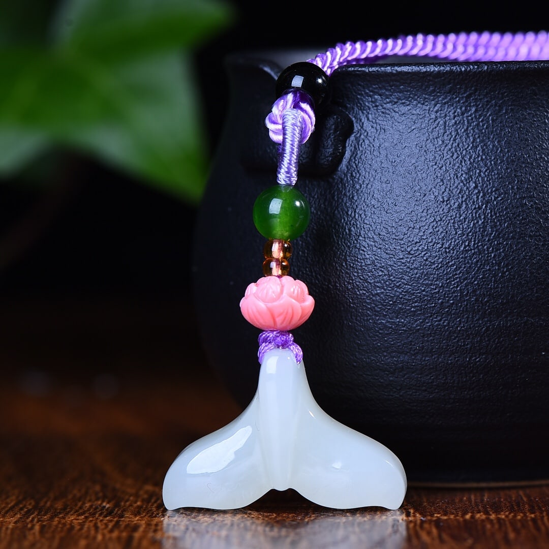 An Exquisite White Jade Pendant: An Exquisite White Jade Pendant,Size:0.7inx0.7in 白玉挂件