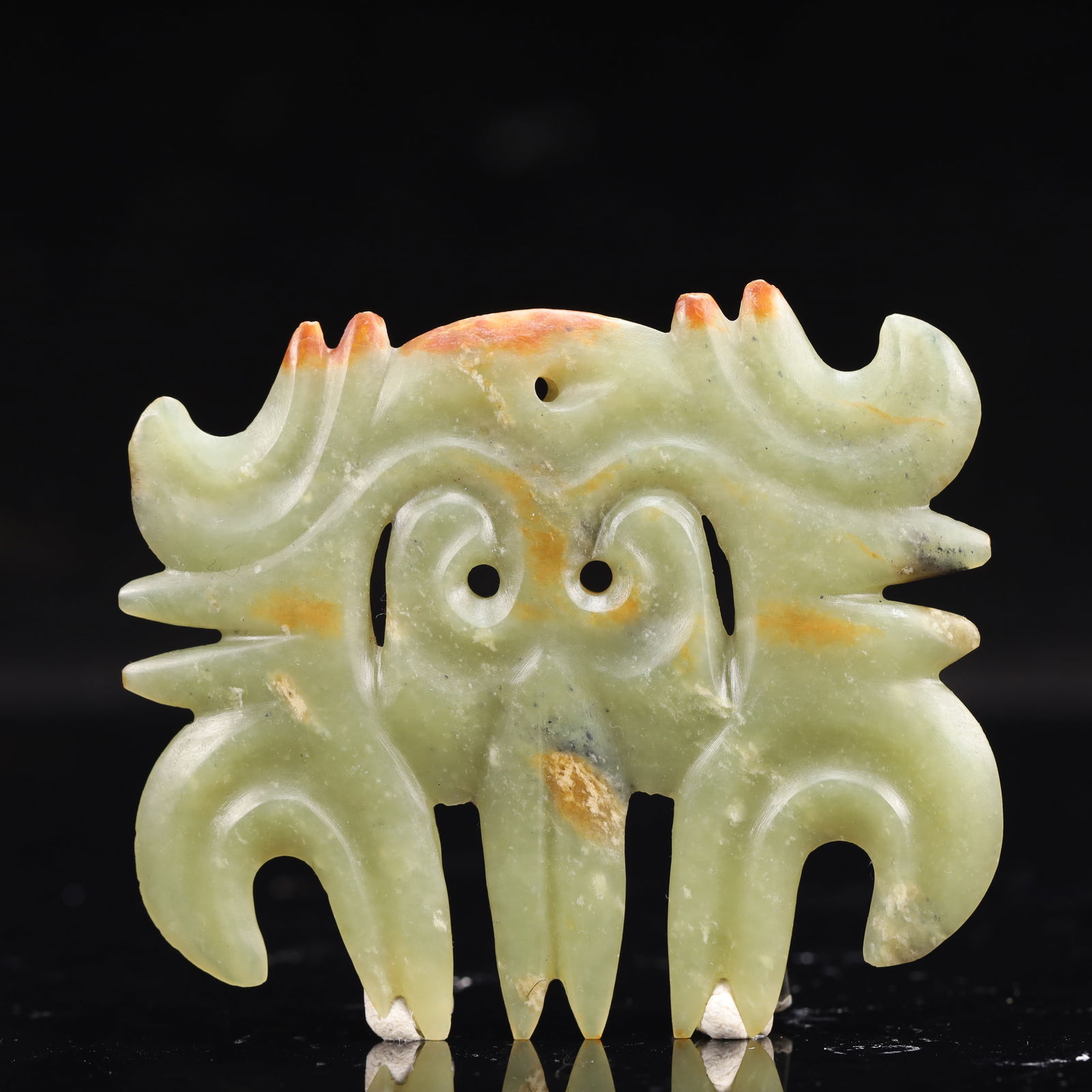 An Archaic Hongshan Culture Yellow Jade Pendant: An Archaic Hongshan Culture Yellow Jade Pendant,Ancient Time, China,Size:3.7inx3in,Weight:75g 红山文化黄玉挂件,中国新石器&