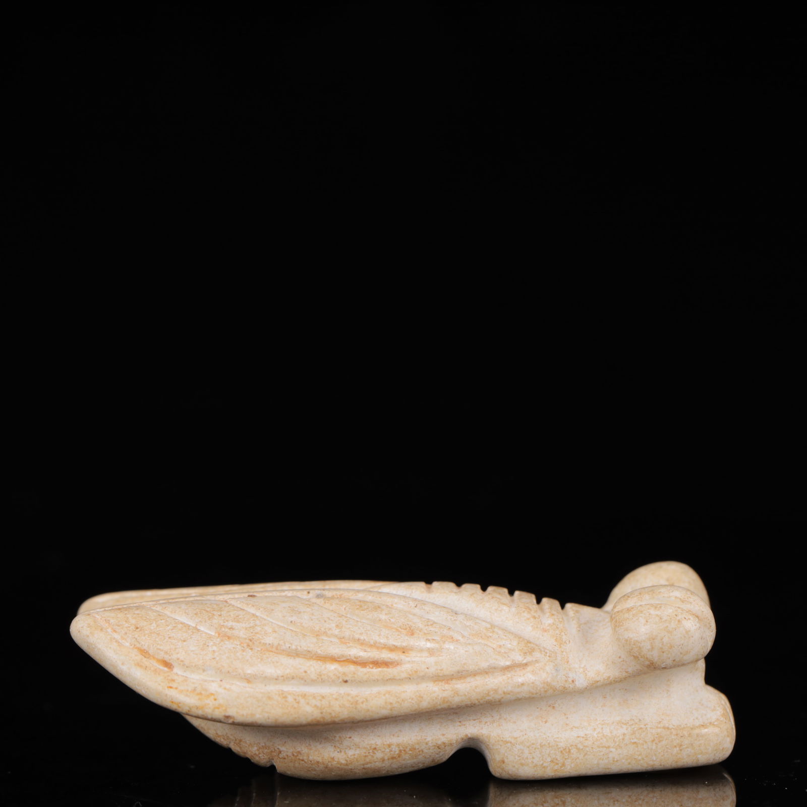 An Archaic Hongshan Culture Yellow Jade Cicada Pendant: An Archaic Hongshan Culture Yellow Jade Cicada Pendant,Ancient Time,China,Size:2.8inx1.6inx0.8in,Weight:57g 
