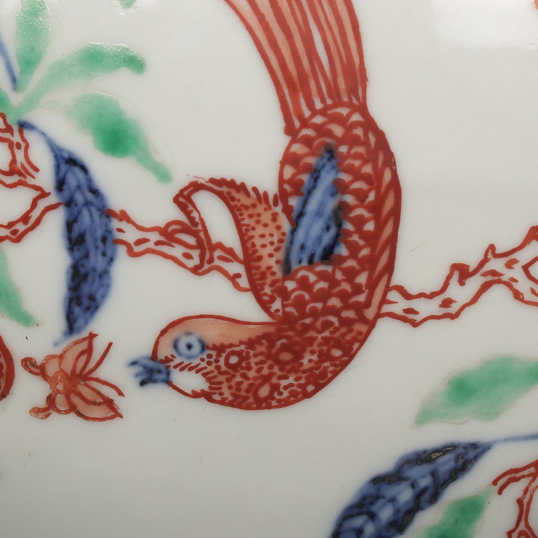 An Exquisite Blue and White Wucai Flower and Bird Pattern Double-Ears Vase - 7