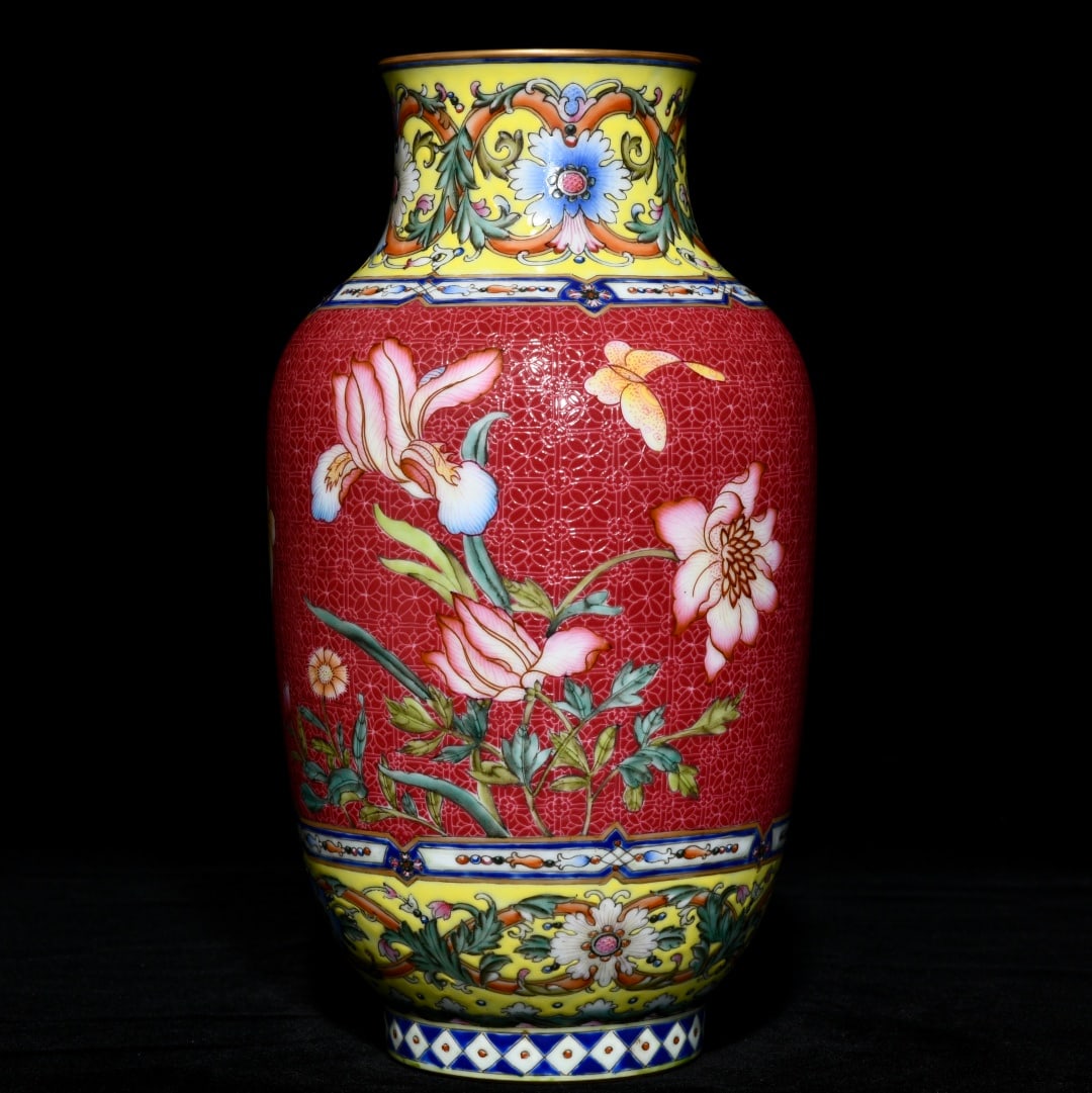 An Exquisite Ruby Red-Glazed Enamel Flower and Butterfly Pattern Vase - 3