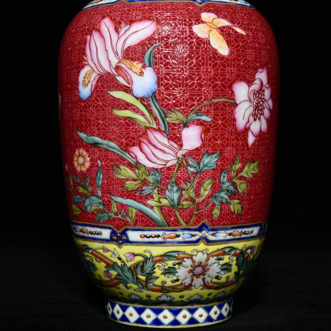 An Exquisite Ruby Red-Glazed Enamel Flower and Butterfly Pattern Vase - 6