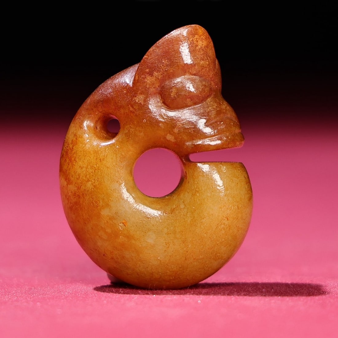 An Exquisite White Jade Beast-Face Pattern Pendant: An Exquisite White Jade Beast-Face Pattern Pendant,Qing Dynasty,China,Size:1.6inx1.2inx0.6in,Weight:28g 白玉兽面纹挂件,中国清代