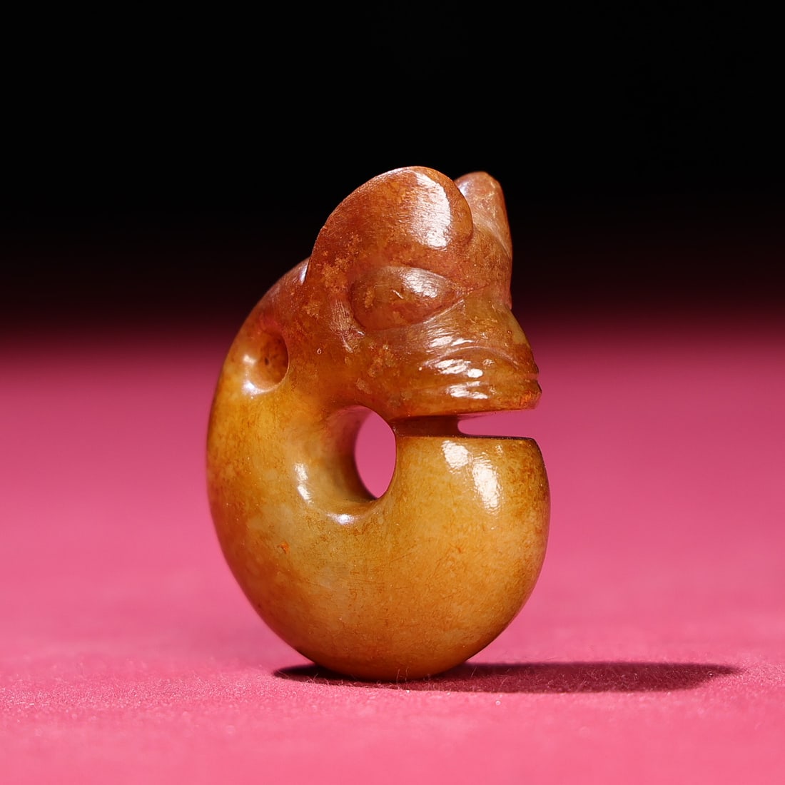 An Exquisite White Jade Beast-Face Pattern Pendant - 3