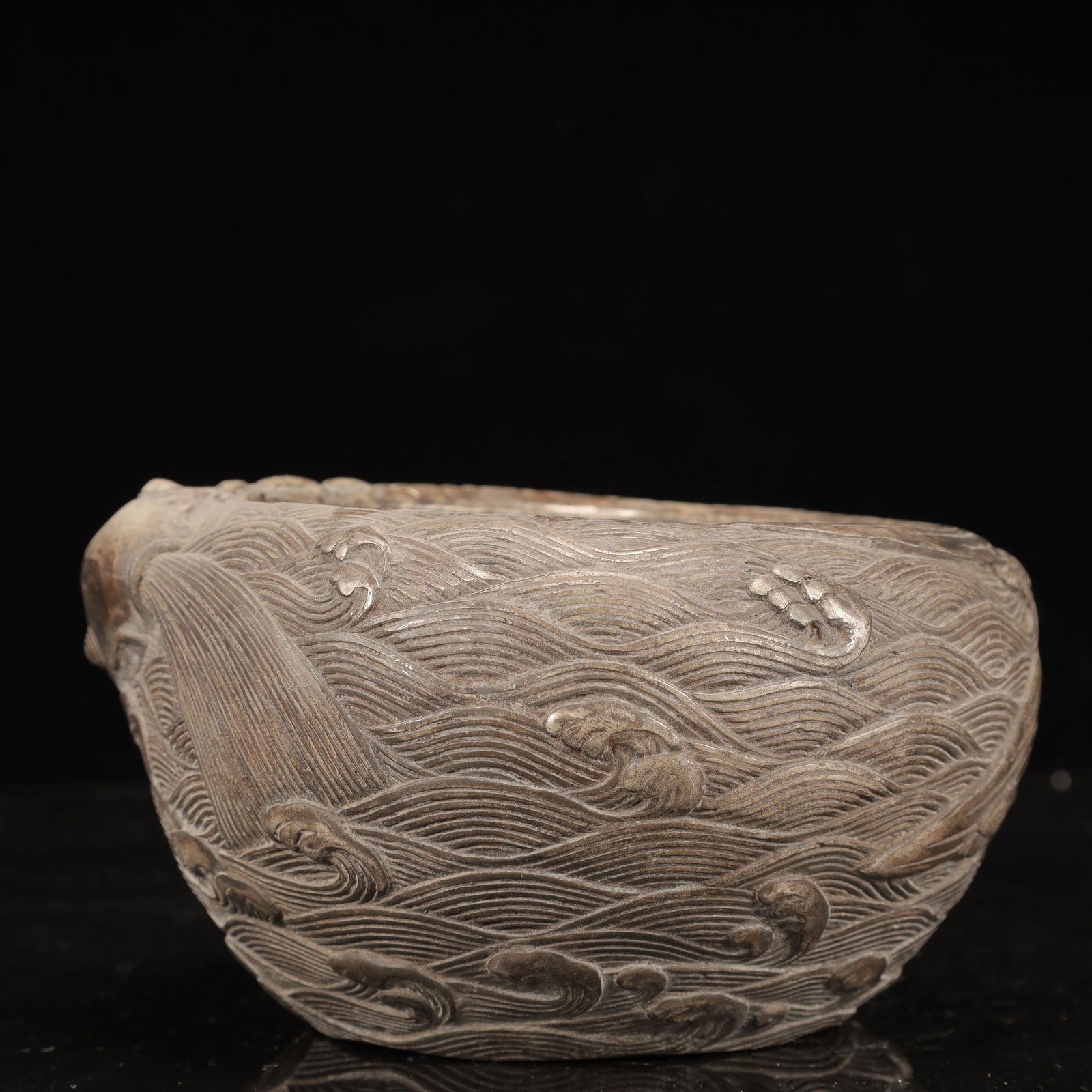 An Exquisite Silver-plated Copper Fish Pattern Jar - 5