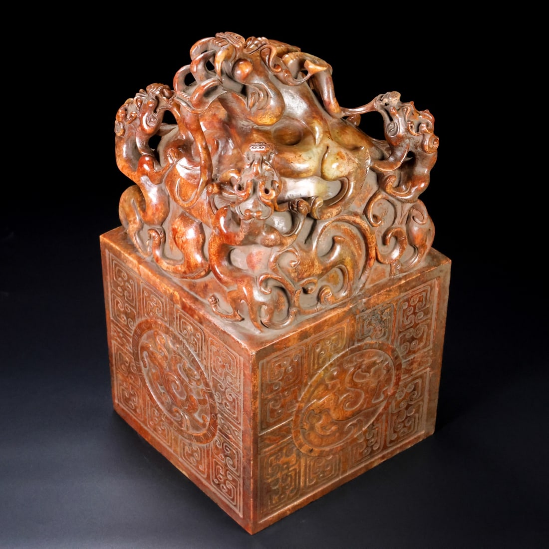 An Exquisite Archaic Jade Auspicious Beast Pattern Seal - 2