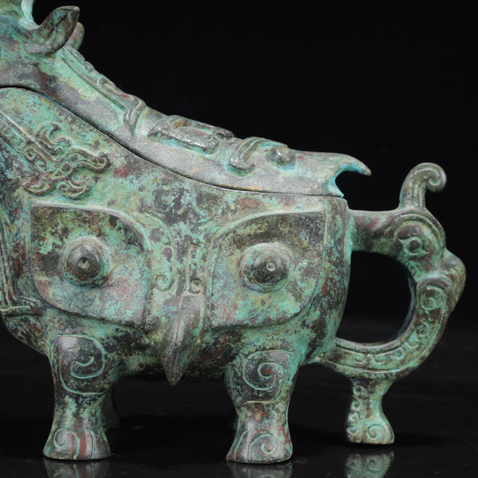 An Archaic Bronze Beast-Face Pattern Buffalo Cup - 8