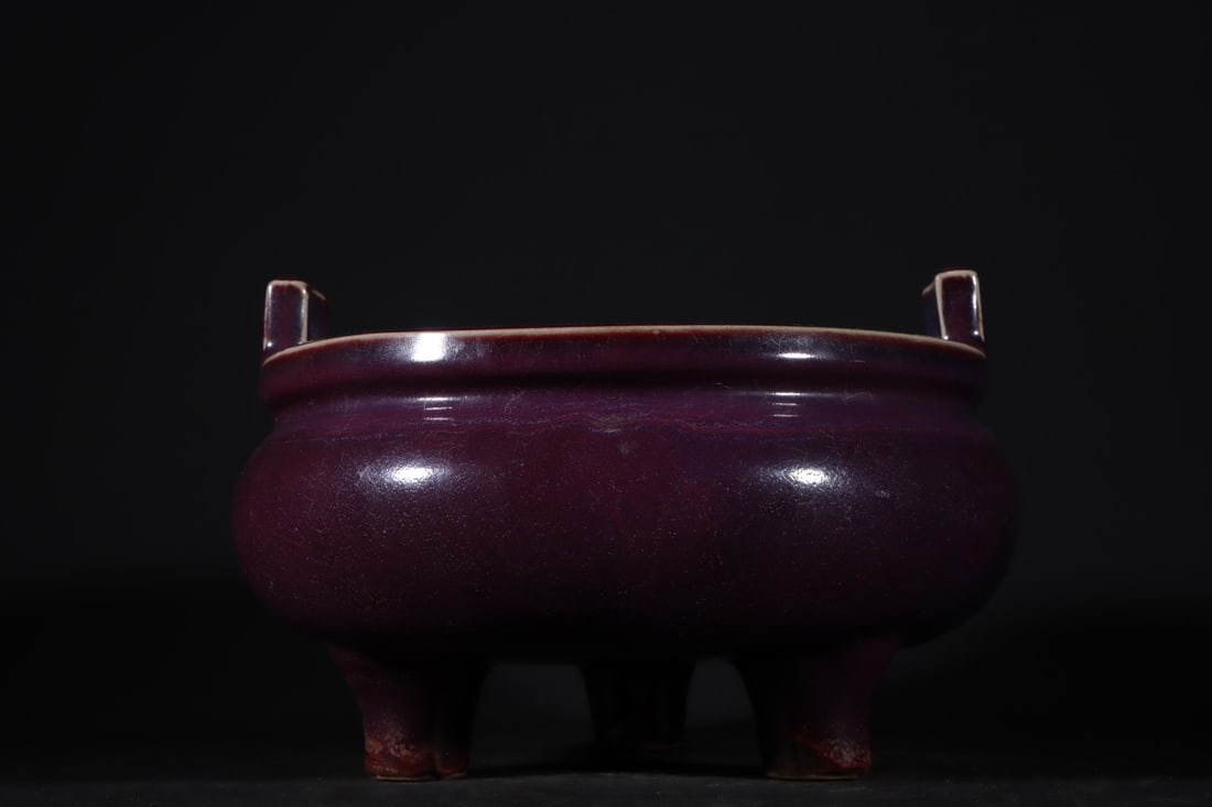 An Exquisite Jun yao Double-Ears and Tripod Censer: An Exquisite Jun yao Double-Ears and Tripod Censer,Song Dynasty,China,Size:5.9inx9.4in 钧窑双耳三足香炉,中国宋代