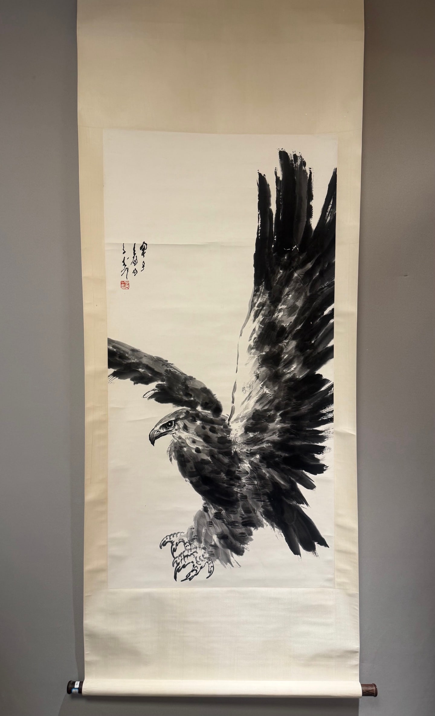 A Chinese Vertical Scroll Ink Painting of Eagle on Paper: A Chinese Vertical Scroll Ink Painting of Eagle on Paper,Wang Ziwu,Size:54.3inx27.2in 一幅中国水墨鹰画立轴,王子武