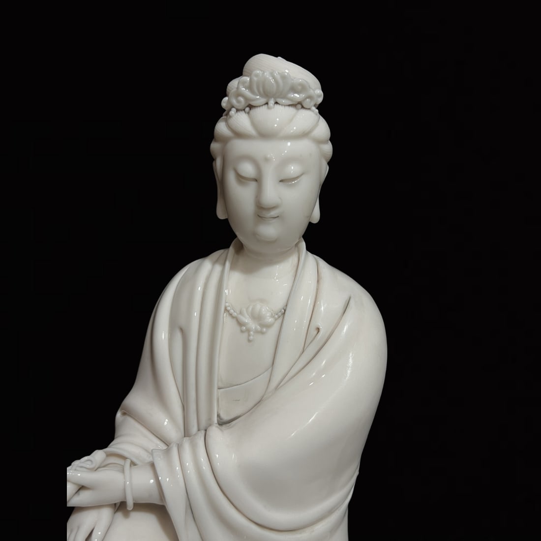 A Solemn Blance-De-Chine Statue of Avalokitesvara: A Solemn Blance-De-Chine Statue of Avalokitesvara,Ming Dynasty,China,He Chaozong Mark,Size:10.6in 