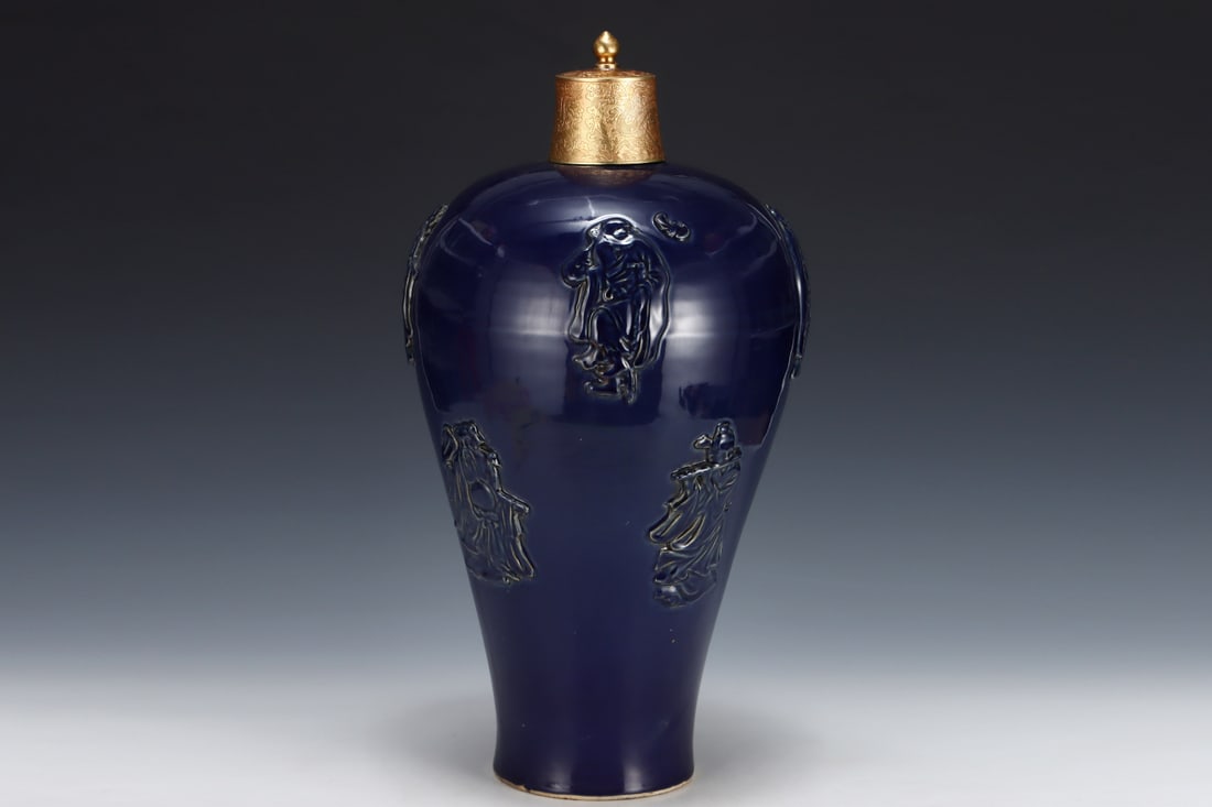 A Huge Ji Blue Glazed Figure Pattern Bottle - 3
