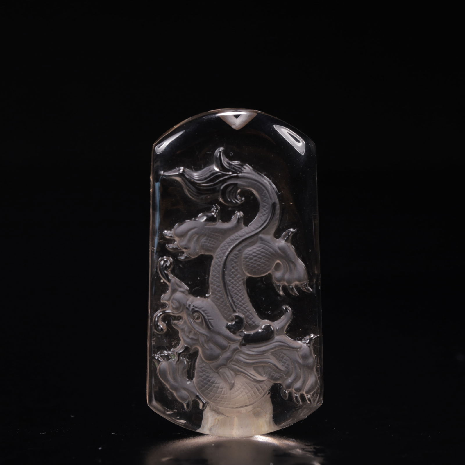 An Exquisite Crystal Dragon Pattern Pendant: An Exquisite Crystal Dragon Pattern Pendant,Size:1.2inx0.4inx2.2in,Weight:32g 水晶龙纹挂件
