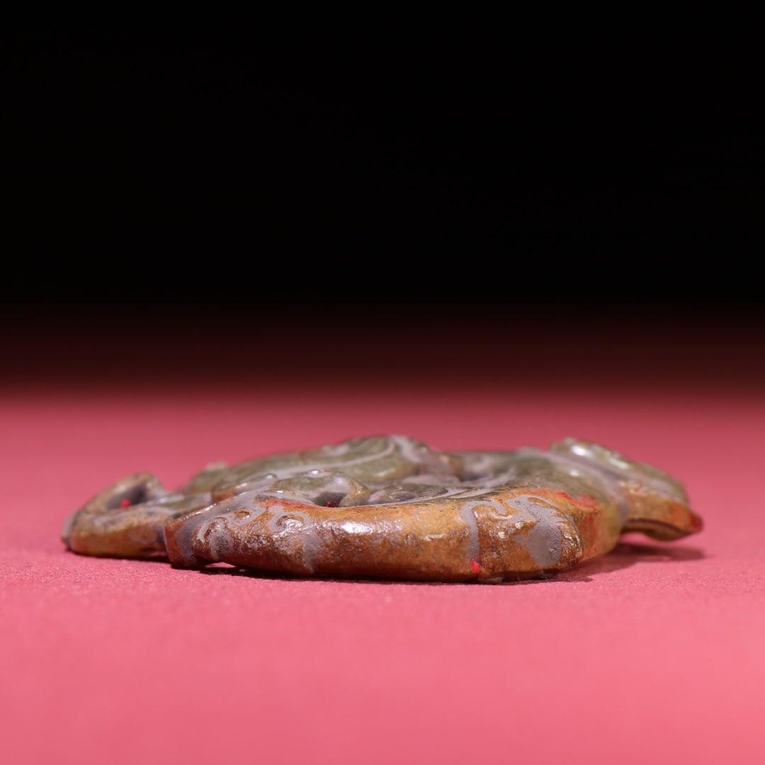 An Exquisite Archaic Jade Dragon Pattern Pendant - 8