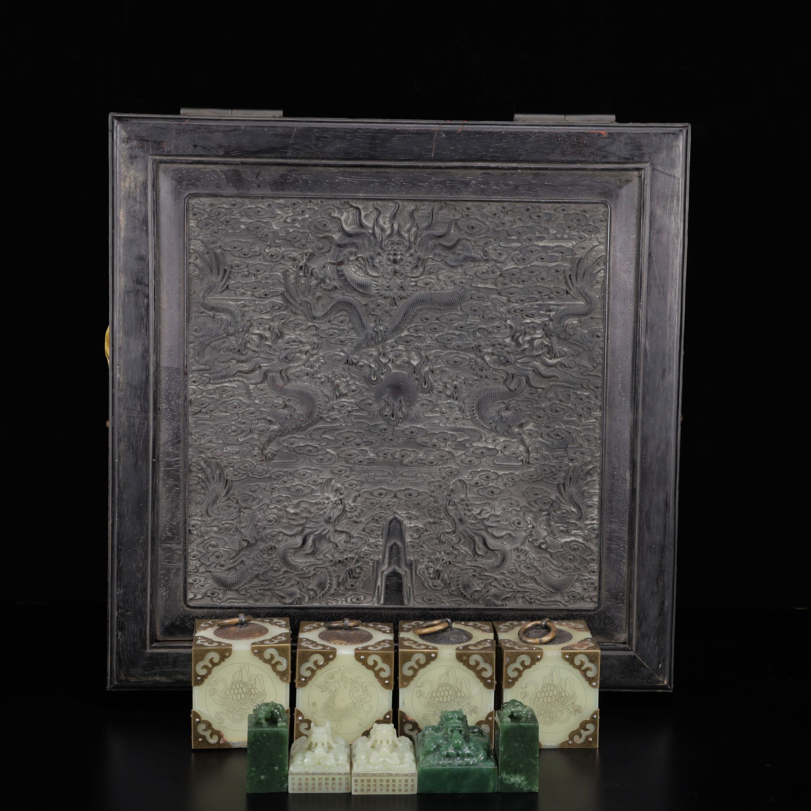 A Set of Exquisite Jasper Auspicious Beast Pattern Seals: A Set of Exquisite Jasper Auspicious Beast Pattern Seals,Qing Dynasty, China,With Mark,Size:(Auspicious Beast)3inx3in,(Seal)2.4inx2.3inx1.6in,Weight:g 