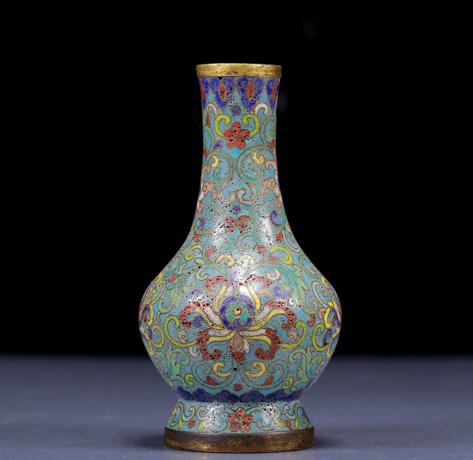 An Exquisite Cloisonne Lotus Pattern Vase - 2