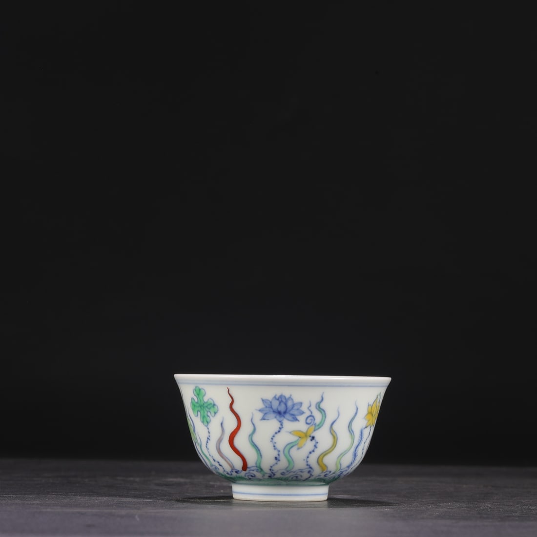 An Exquisite Doucai Flower Pattern Bowl - 5