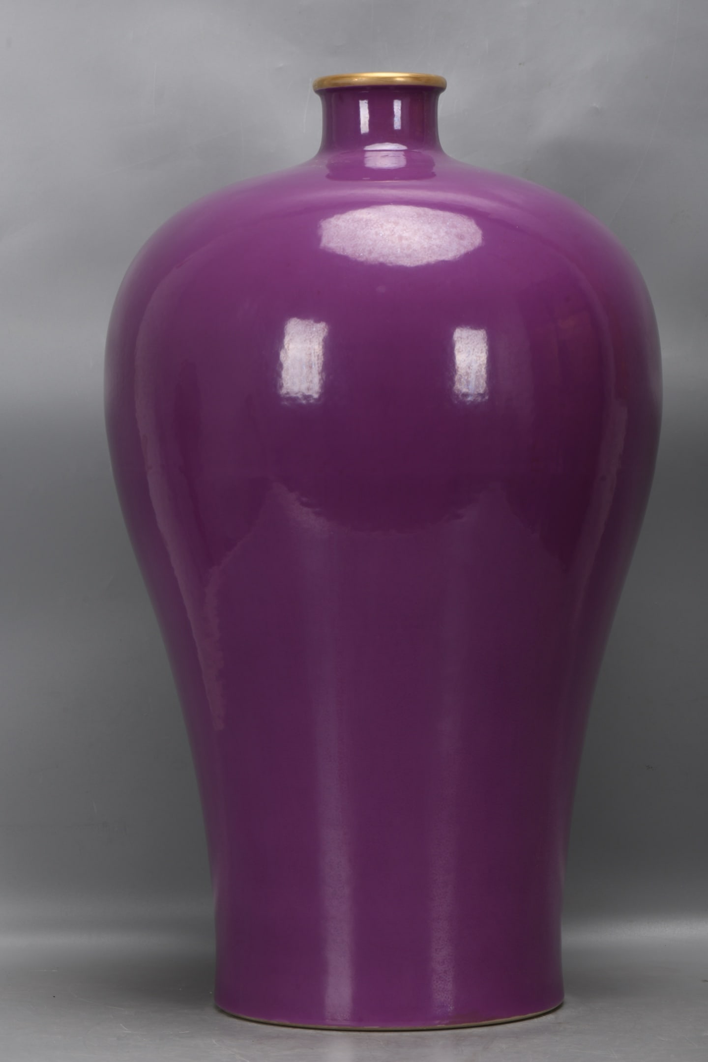 An Exquisite Purple Glazed Vase (1 of 8)