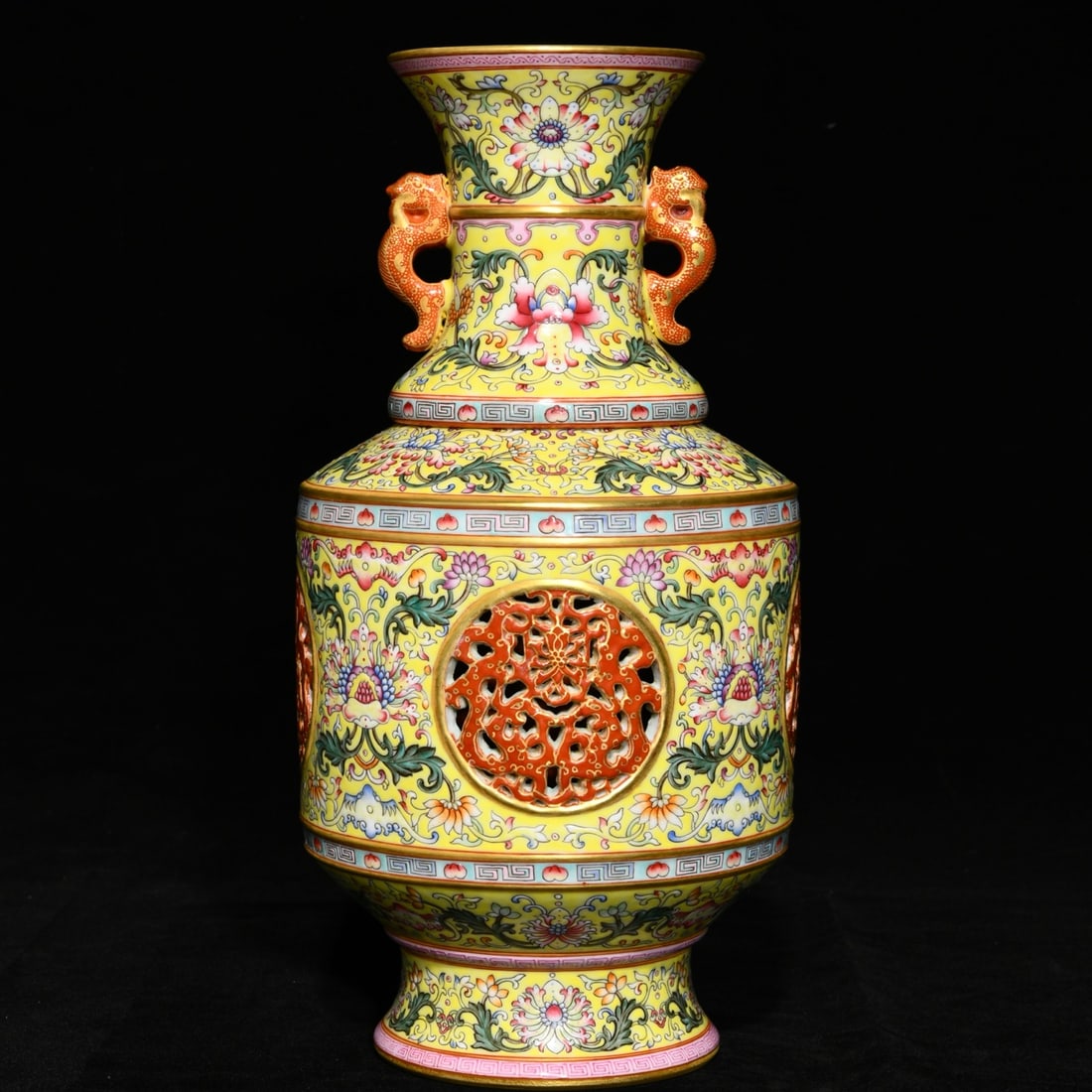 An Exquisite Famille-Rose Gilt Lotus Pattern Double-Ears Vase: An Exquisite Famille-Rose Gilt Lotus Pattern Double-Ears Vase,Qing Dynasty,China,Qianlong Four-character Mark,Size:11.4inx5.9in 