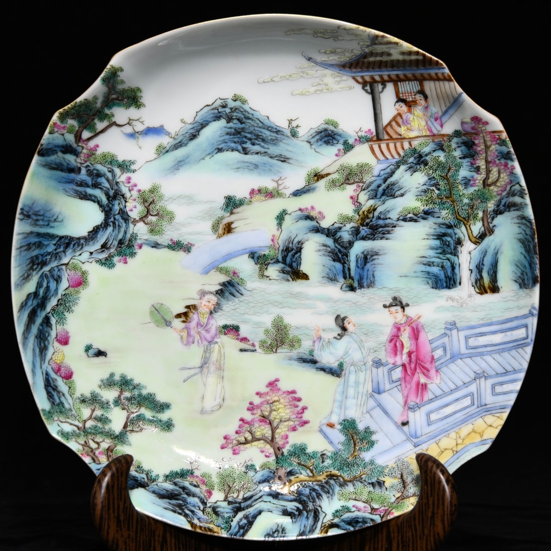 An Exquisite Famille-Rose Landscape and Figure Pattern Plate: An Exquisite Famille-Rose Landscape and Figure Pattern Plate,Qing Dynasty,China,Qianlong Six-character Mark,Size:1.2inx6.8in 