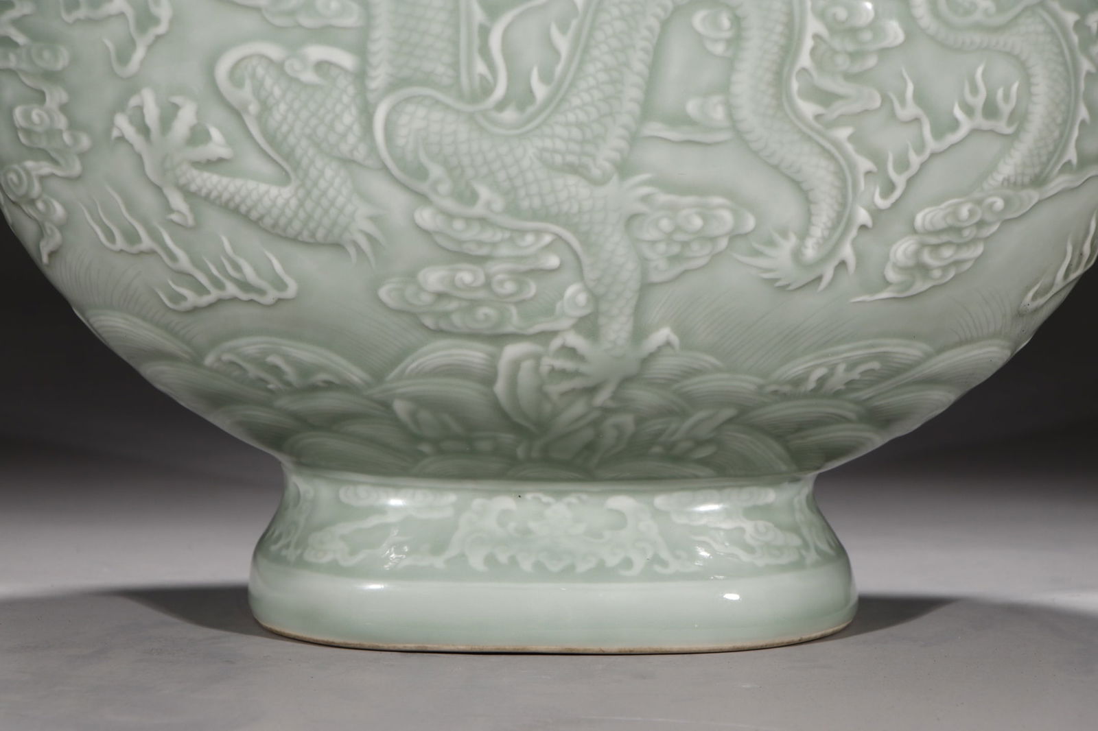 An Exquisite Celadon Glazed Auspicious Cloud and Dragon Pattern Double-Ears Vase - 3