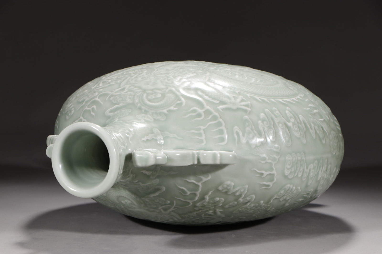 An Exquisite Celadon Glazed Auspicious Cloud and Dragon Pattern Double-Ears Vase - 8