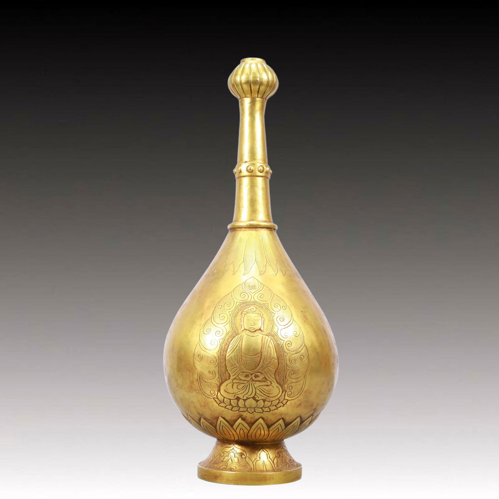 A Rare Gilt Bronze Buddha Statue Pattern Vase: A Rare Gilt Bronze Buddha Statue Pattern Vase,Qing Dynasty, China,Size:5.5inx15in,Weight:1500g 铜鎏金佛像纹瓶,中国清代