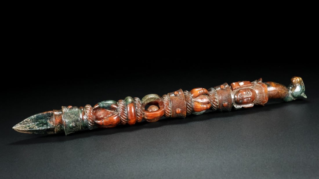 An Exquisite Archaic Jade Ritual Object - 4