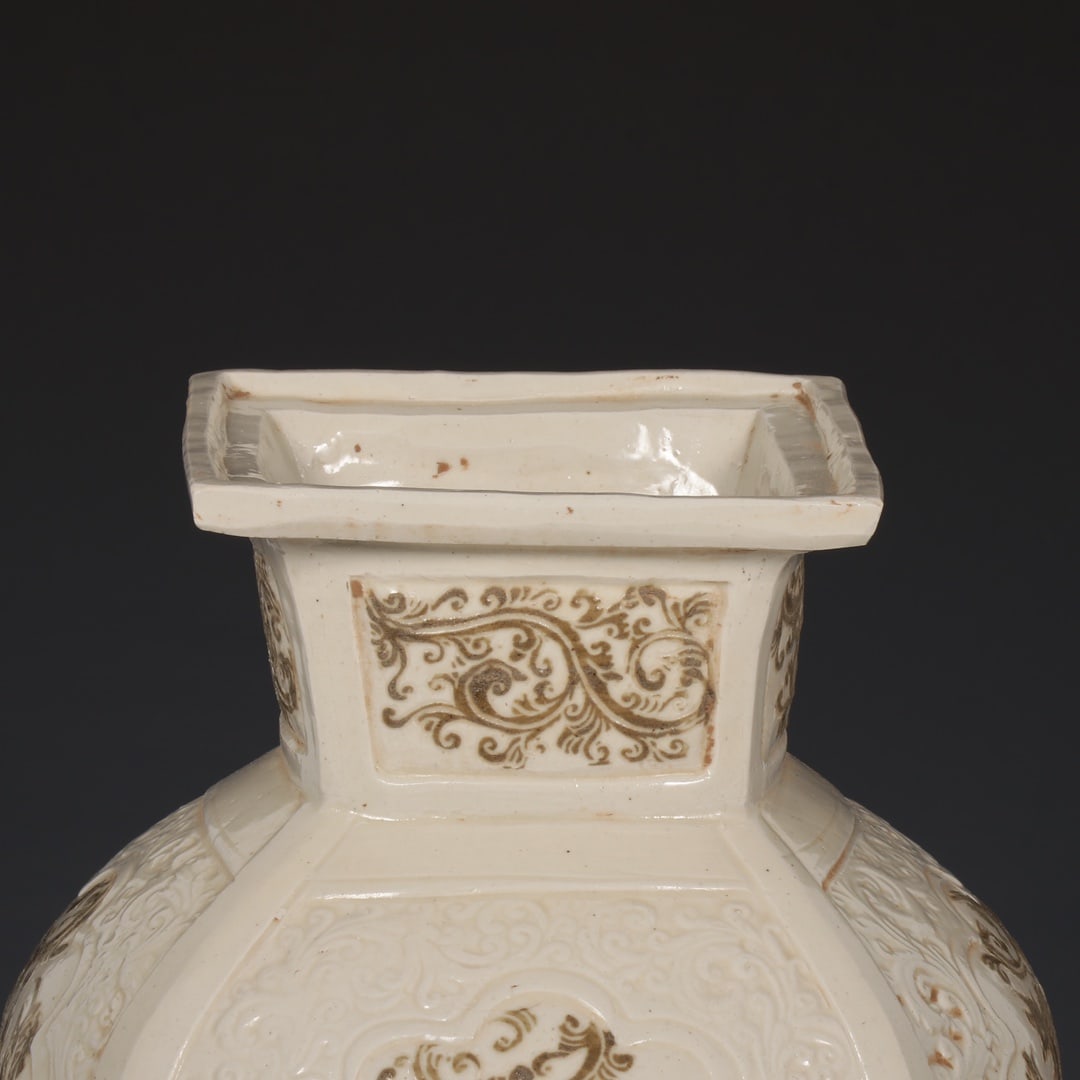 An Exquisite Ding yao Brown Glazed Phoenix Pattern Vase - 2