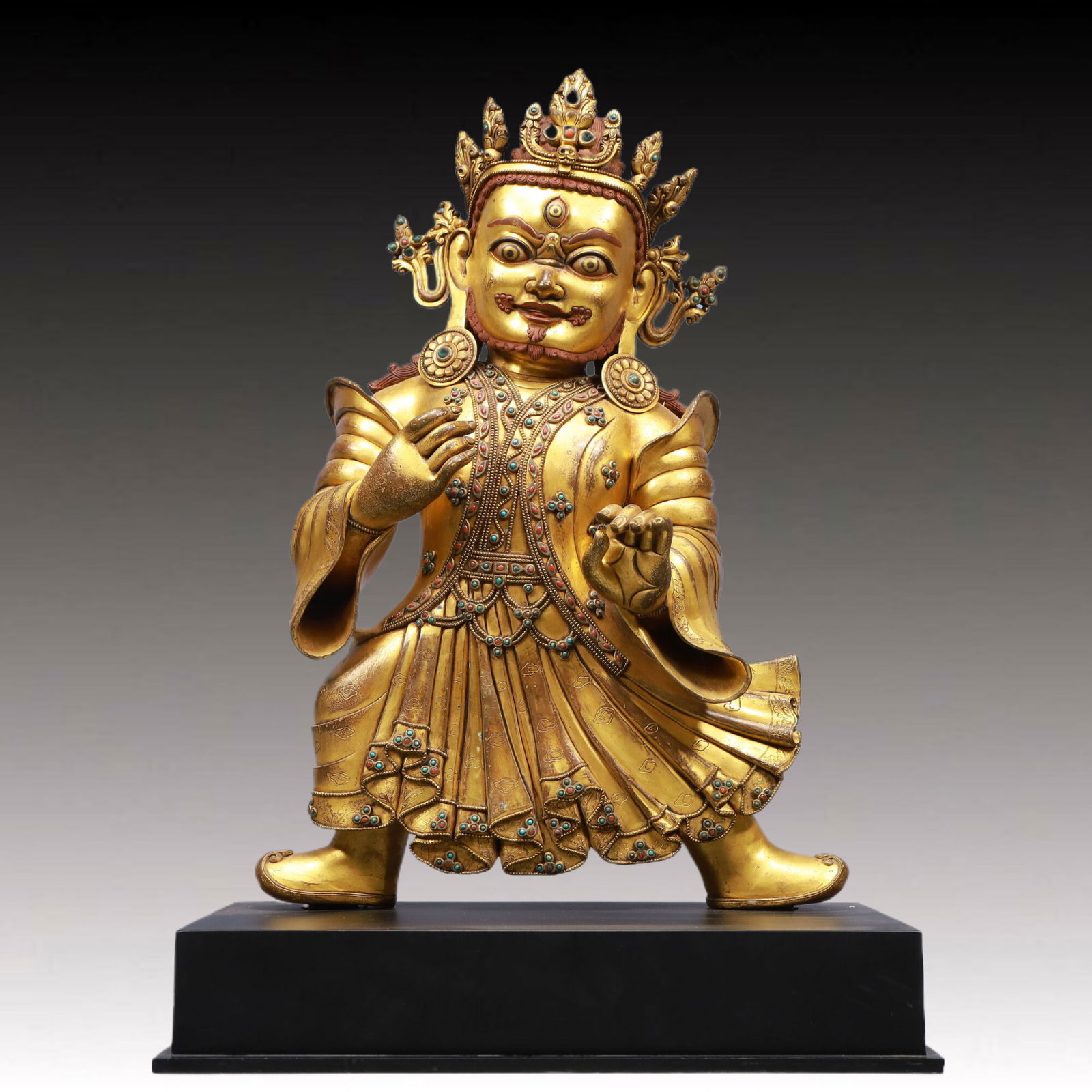 A Solemn Gilt Bronze Statue of Mammon, Inlaid Gems: A Solemn Gilt Bronze Statue of Mammon, Inlaid Gems,Ming Dynasty, China,Size:43x20x23.6in,Weight:24400g 