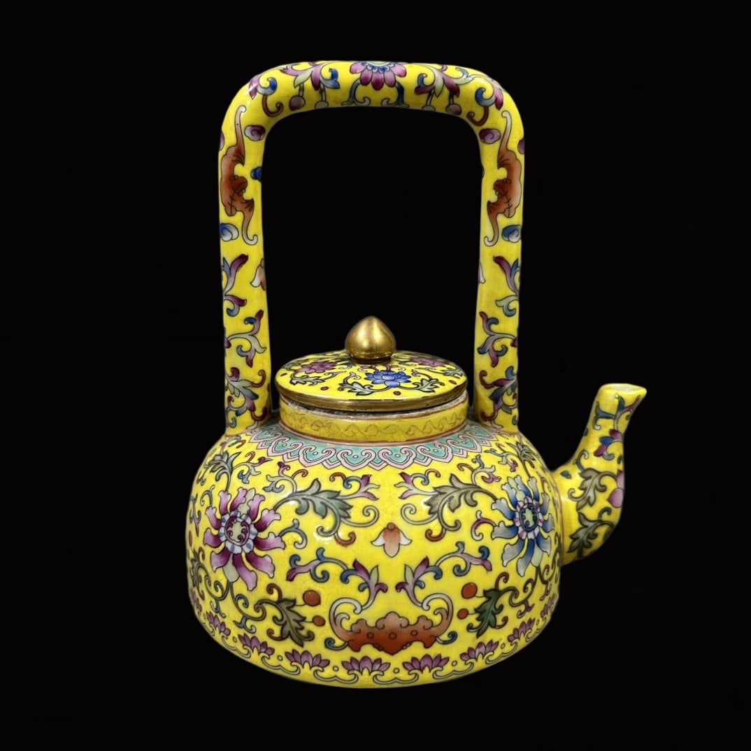 An Exquisite Enamel Lotus Pattern Loop-Handled Pot - 3