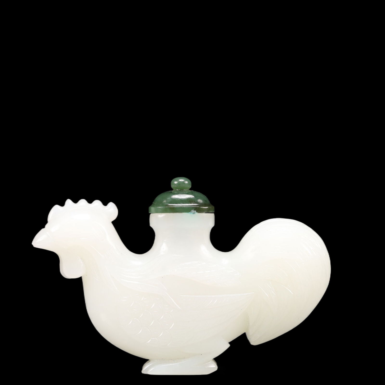 An Exquisite White Jade Rooster Snuff Bottle: An Exquisite White Jade Rooster Snuff Bottle, Qing Dynasty, China, Size:3.7inx0.8inx2.4in, Weight:112g 
