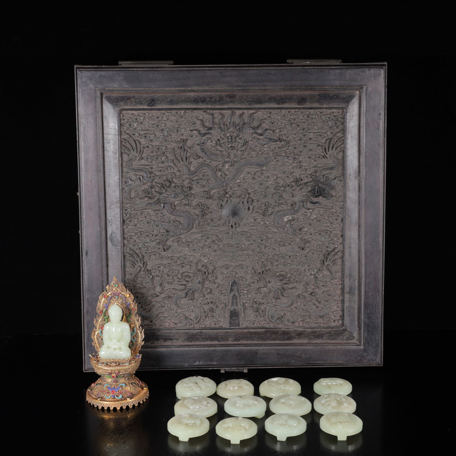 A Set of Exquisite Gilt Inlaid White Jade Buddha Statue Ornaments: A Set of Exquisite Gilt Inlaid White Jade Buddha Statue Ornaments,Qing Dynasty, China,Qianlong Four-character Mark,Size:(Statue of Sakyamuni)3.5inx6.7in,(The Twelve Chinese Zodiac