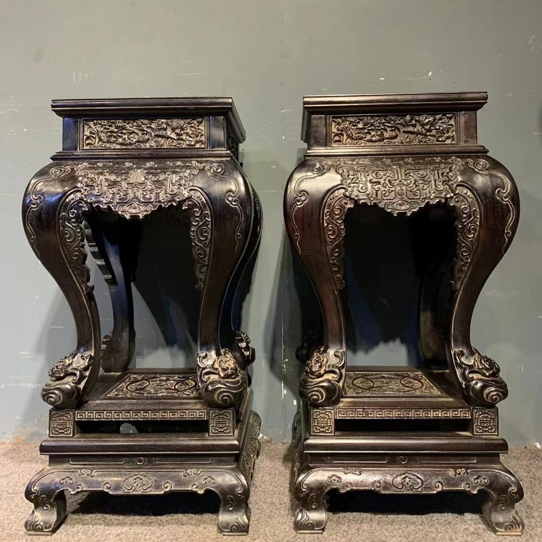 A Pair of Huge Zitanwood Flower and Bird Pattern Shelfs: A Pair of Huge Zitanwood Flower and Bird Pattern Shelfs,Qing Dynasty, China,Size:39.4inx16.9inx16.9in,(Max)20.9inx20.9in 