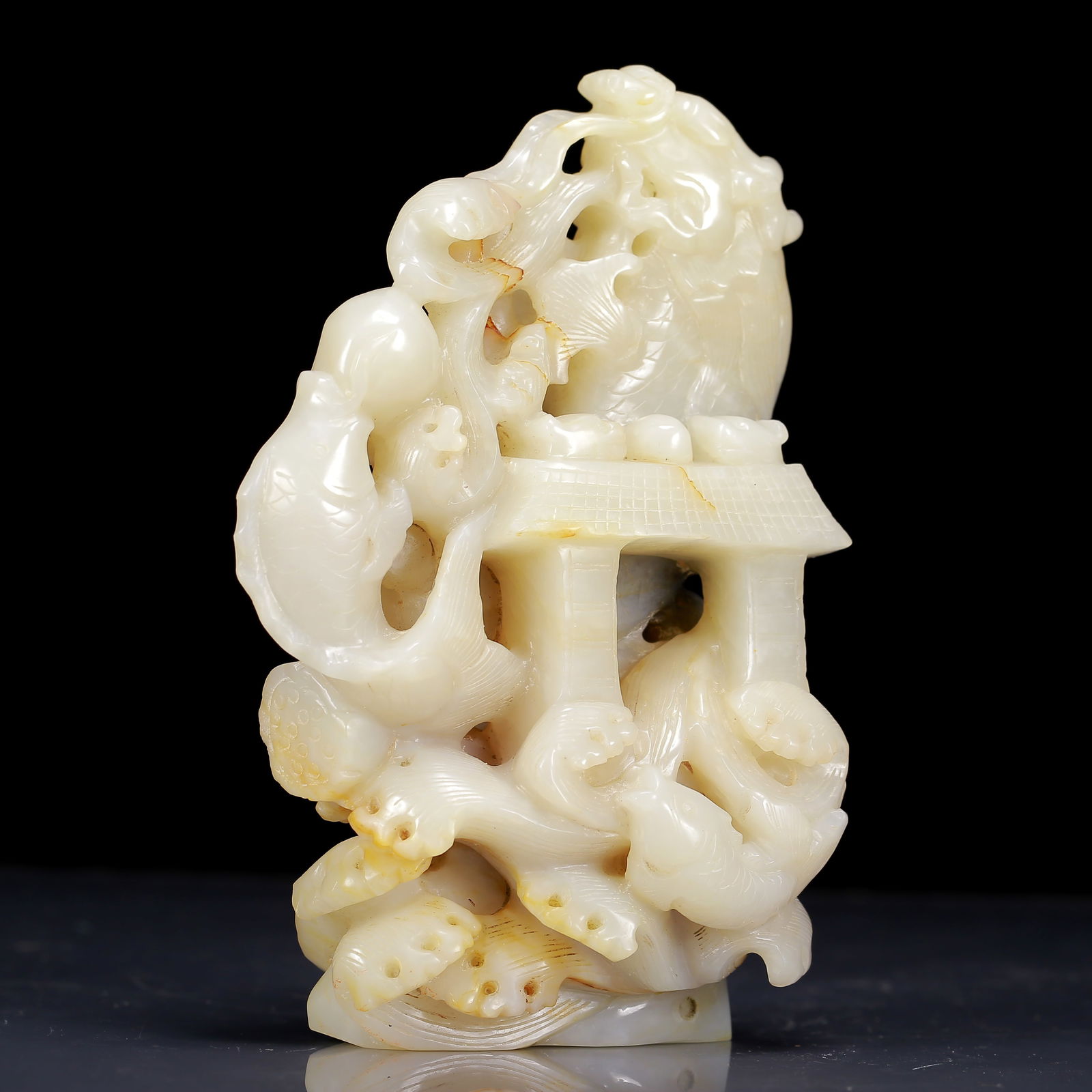 An Exquisite White Jade Fish Pattern Ornament - 5