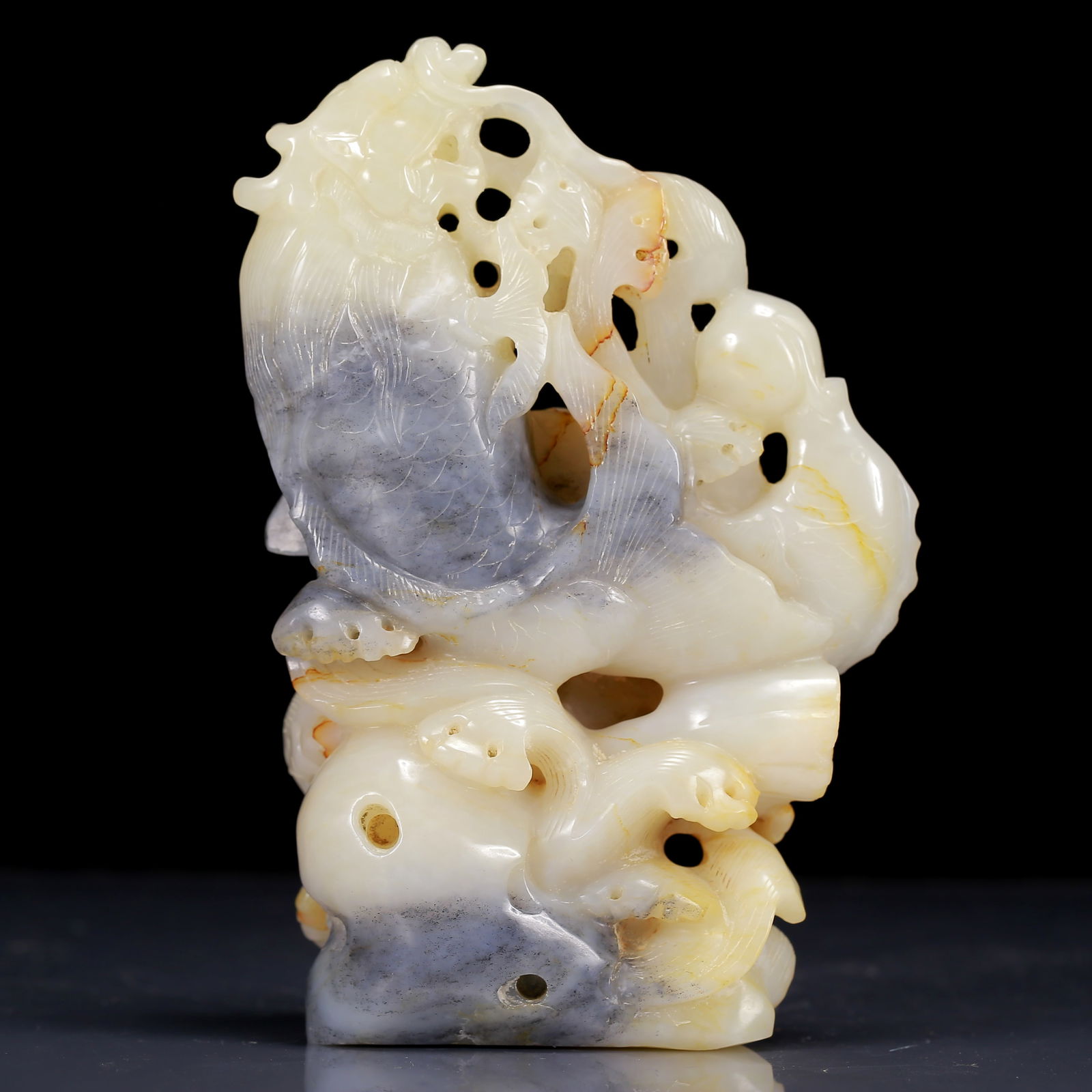 An Exquisite White Jade Fish Pattern Ornament - 7