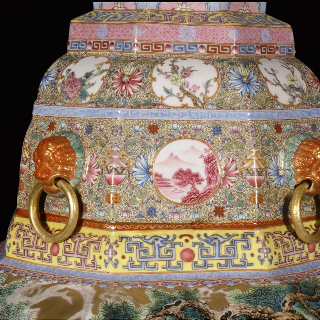 An Exquisite Enamel Pine and Deer Pattern Double-Ears Vase - 2