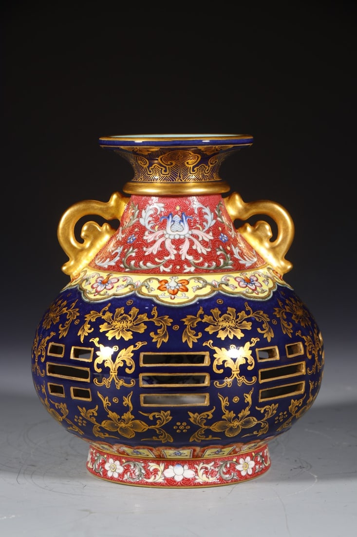 An Exquisite Ji Blue Glazed Painted Gold Trigram Pattern Double-Ears Vase: An Exquisite Ji Blue Glazed Painted Gold Trigram Pattern Double-Ears Vase,Qing Dynasty,China,Qianlong Six-character Mark,Size:7.7inx3.9in 