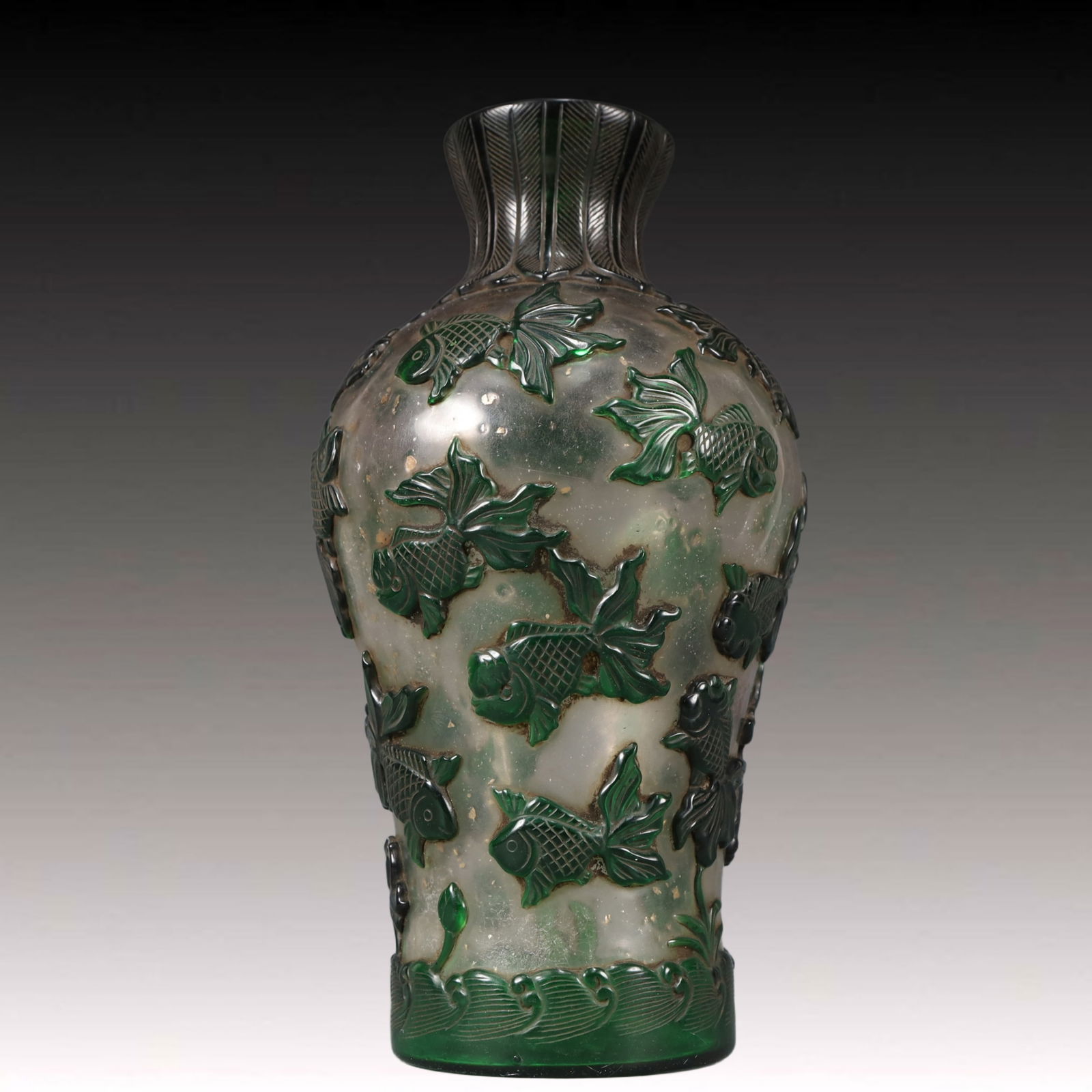A Precious Coloured glaze Green Glazed Fish Pattern Vase (1 of 7)