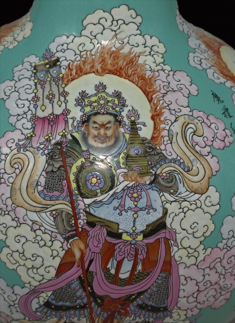 An Exquisite Turquoise Glazed Figure Pattern Vase - 6