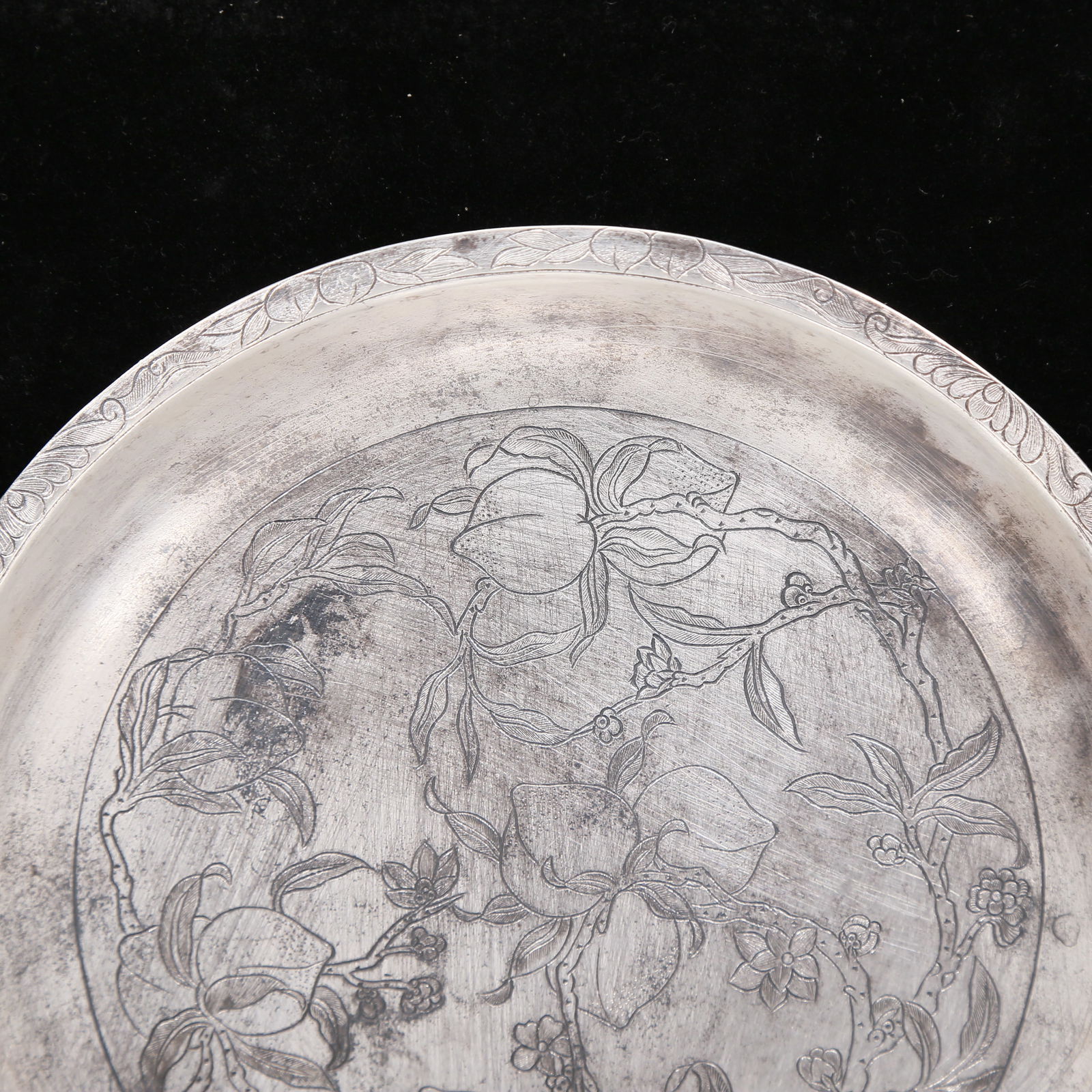 An Exquisite Silver Peach Pattern Plate - 2