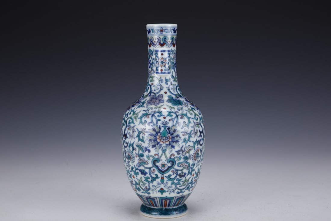 An Exquisite Doucai Lotus Pattern Double-Ears Vase - 2
