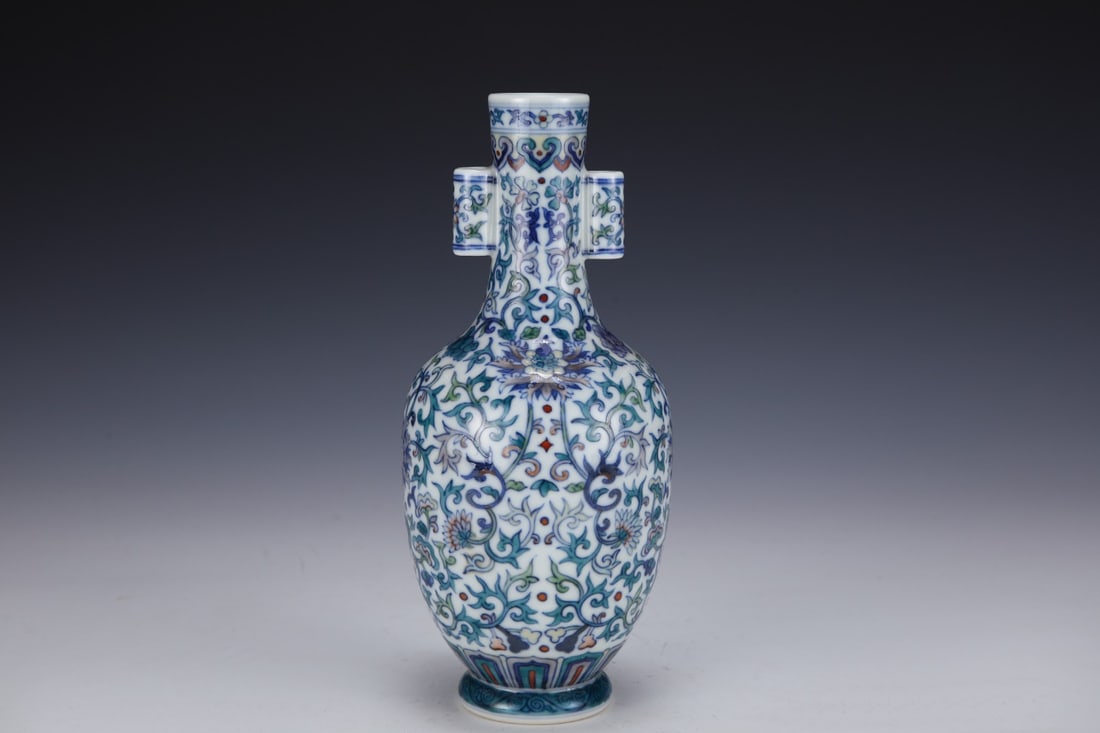 An Exquisite Doucai Lotus Pattern Double-Ears Vase - 3