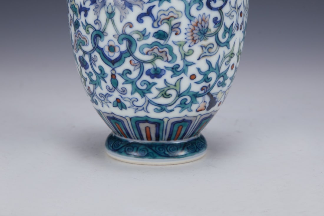 An Exquisite Doucai Lotus Pattern Double-Ears Vase - 5