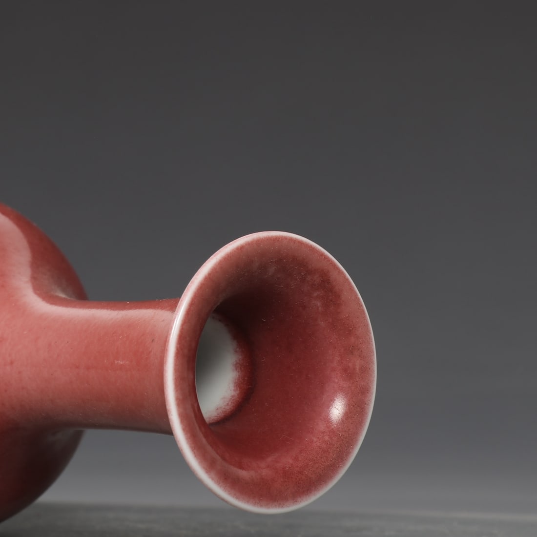 An Exquisite PeachBloom-Glazed Vase - 8