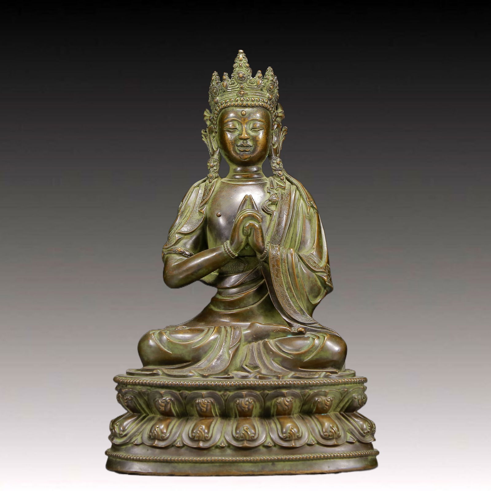 A Solemn Bronze Statue of Sakyamuni (1 of 9)